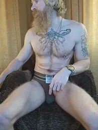 Gingerbeard40 webcam model stream image