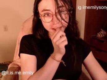 emily_pearl_ webcam model stream image