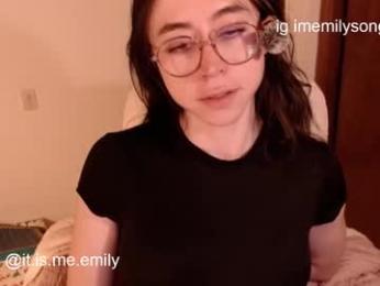 emily_pearl_ webcam model stream image