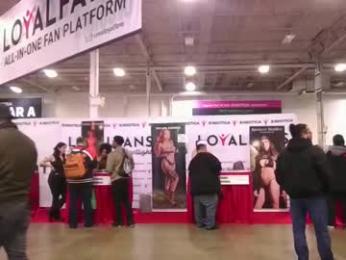 raylene4u2 webcam chaturbate model stream image