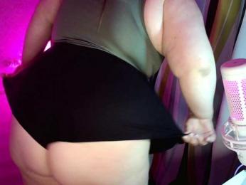 LovelyEmily webcam model stream image