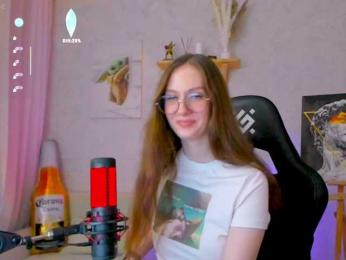 KiraRumGirl webcam bongacams model stream image