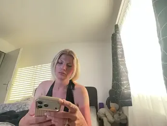 Hailey_amour webcam model stream image