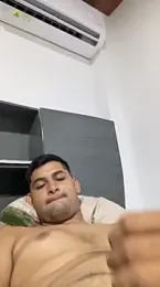 walterktm webcam model stream image