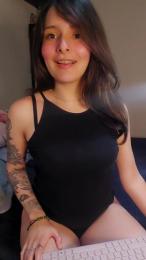 Roxannepiggy webcam cam4 model stream image