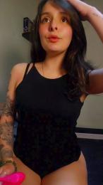 Roxannepiggy webcam cam4 model stream image