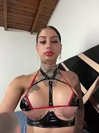 Zaratattoox webcam stripchat model stream image