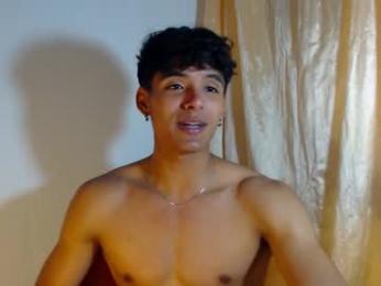 lewis_ly webcam model stream image