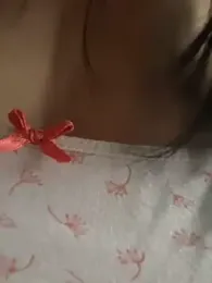 TriumphLove webcam model stream image