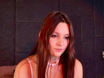 Vixsaria webcam model stream image