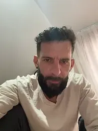 Michel_huge webcam model stream image