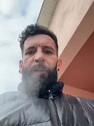 Michel_huge webcam model stream image