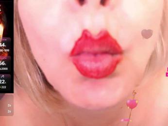 Tilly-Eliot webcam model stream image