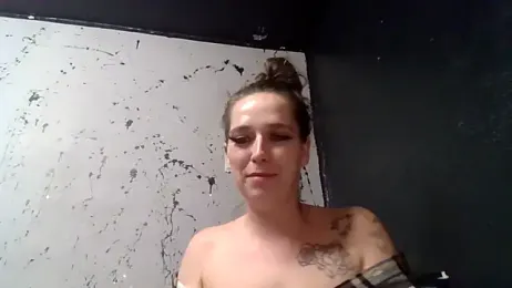 yourfavgirlduh webcam model stream image