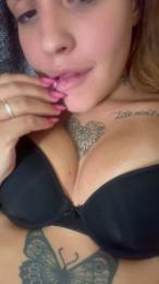 Angel_hot35 webcam model stream image