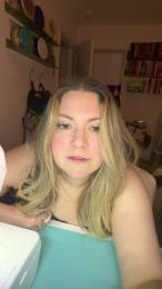 Toothicc webcam model stream image