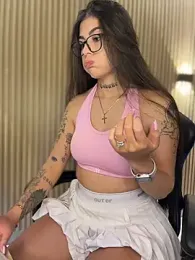 Sarasanders_4 webcam model stream image