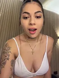 Sarasanders_4 webcam model stream image