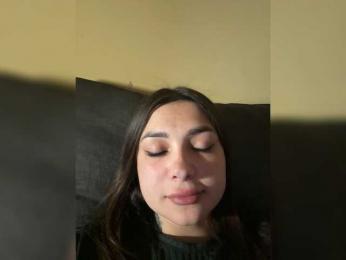 Lisana1 webcam model stream image