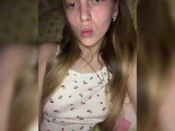 Sweet22girl21242 webcam bongacams model stream image