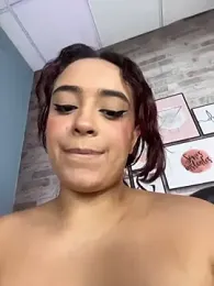 NaughtyNinnaXXX webcam model stream image