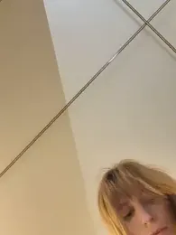 -AngelAri- webcam stripchat model stream image