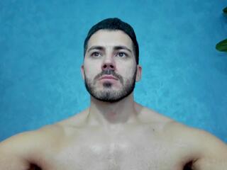 Cutler Q webcam model stream image