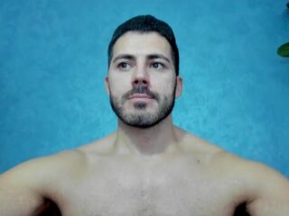 Cutler Q webcam model stream image