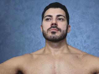 Cutler Q webcam model stream image