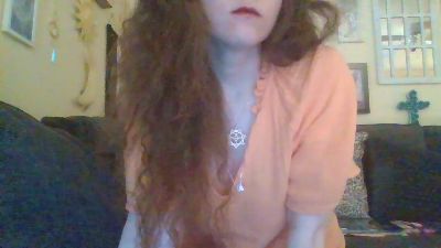 QueenCrimson webcam model stream image