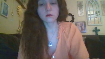 QueenCrimson webcam cam4 model stream image