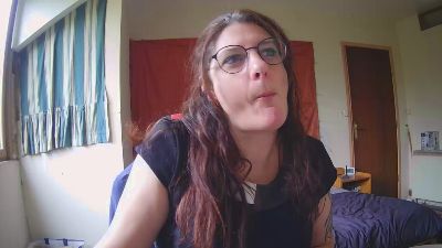 Louna1980 webcam cam4 model stream image