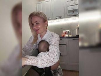 SandraSlava webcam bongacams model stream image