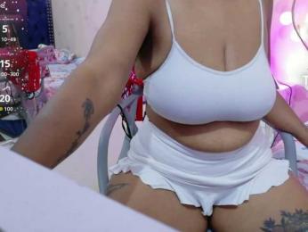 Naturalebony webcam model stream image