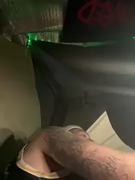 BIGxRED webcam model stream image