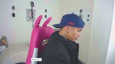 Leonard_Price webcam model stream image