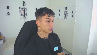 Leonard_Price webcam model stream image