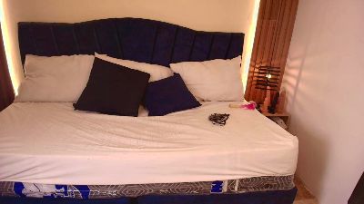 ChloeShine_ webcam model stream image