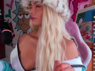 lyannaa webcam camsoda model stream image