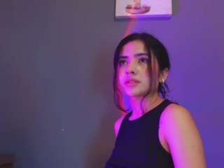 adaara-johnson webcam model stream image