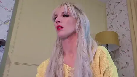 SereneXX webcam model stream image