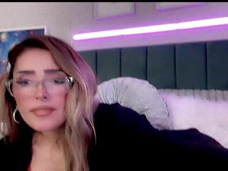 Skye Rhodes webcam flirt4free model stream image