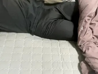 __kim webcam model stream image