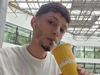 AxelBrooks webcam livejasmin model stream image