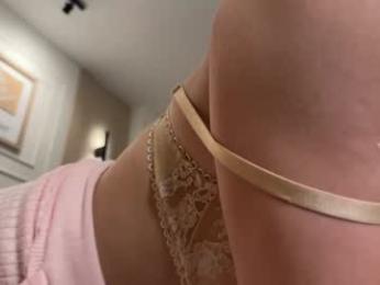 cuteelsa_ webcam model stream image