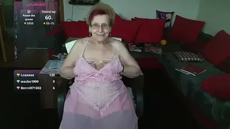 HeisseomaOriginal webcam stripchat model stream image