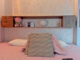 Emily Beumont webcam model stream image