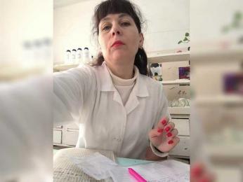 caroliiine webcam model stream image