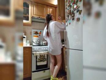 caroliiine webcam bongacams model stream image