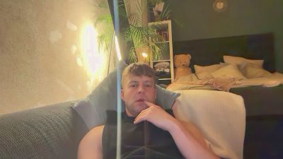 Heikhoe69 webcam model stream image